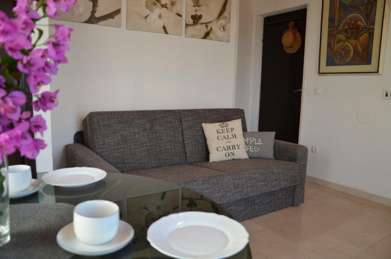 Luana Apartment Милна Экстерьер фото